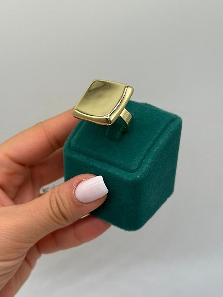 Modern Kare Gold Yüzük
