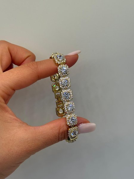 Tamamı Zirkon Taşlı Xuping VIP Çelik 14K Altın Renk Kare Form Kadın Bileklik
