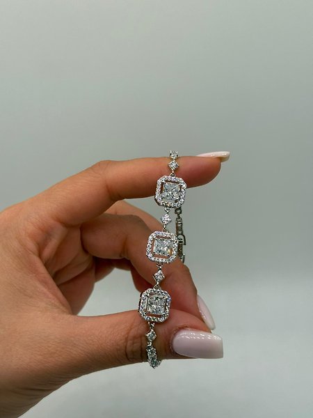 XUPİNG Baget Taşlı VIP Çelik Kare Bileklik – Gümüş Renk