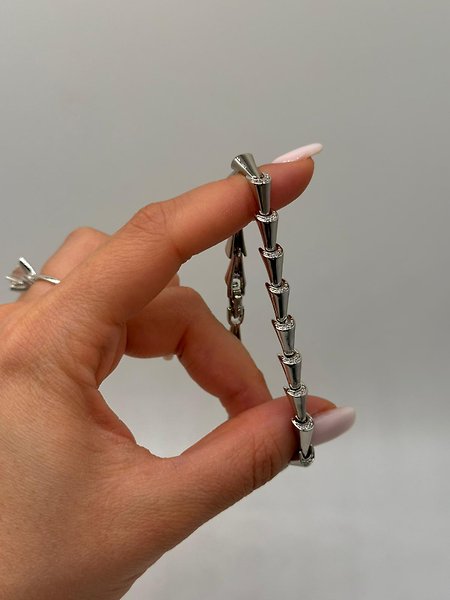XUPİNG Sivri Detaylı VIP Çelik Bileklik – Gümüş Renk